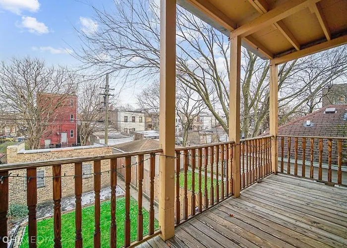 Apartment 2bd 2ba W Office Near Obama Library & Museums *