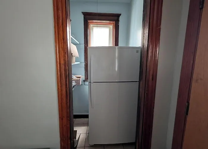 2bd 2ba W Office Near Obama Library & Museums Chicago