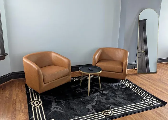 2bd 2ba W Office Near Obama Library & Museums * Chicago